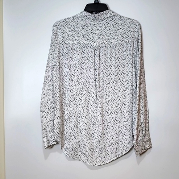 Velvet Heart White w/Black Polka-dots Collar - V-neck - Picture 13 of 16